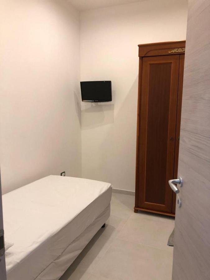 13 Minuti Dal Centro Bed & Breakfast เรจโจ ดี คาลาเบีย ภายนอก รูปภาพ